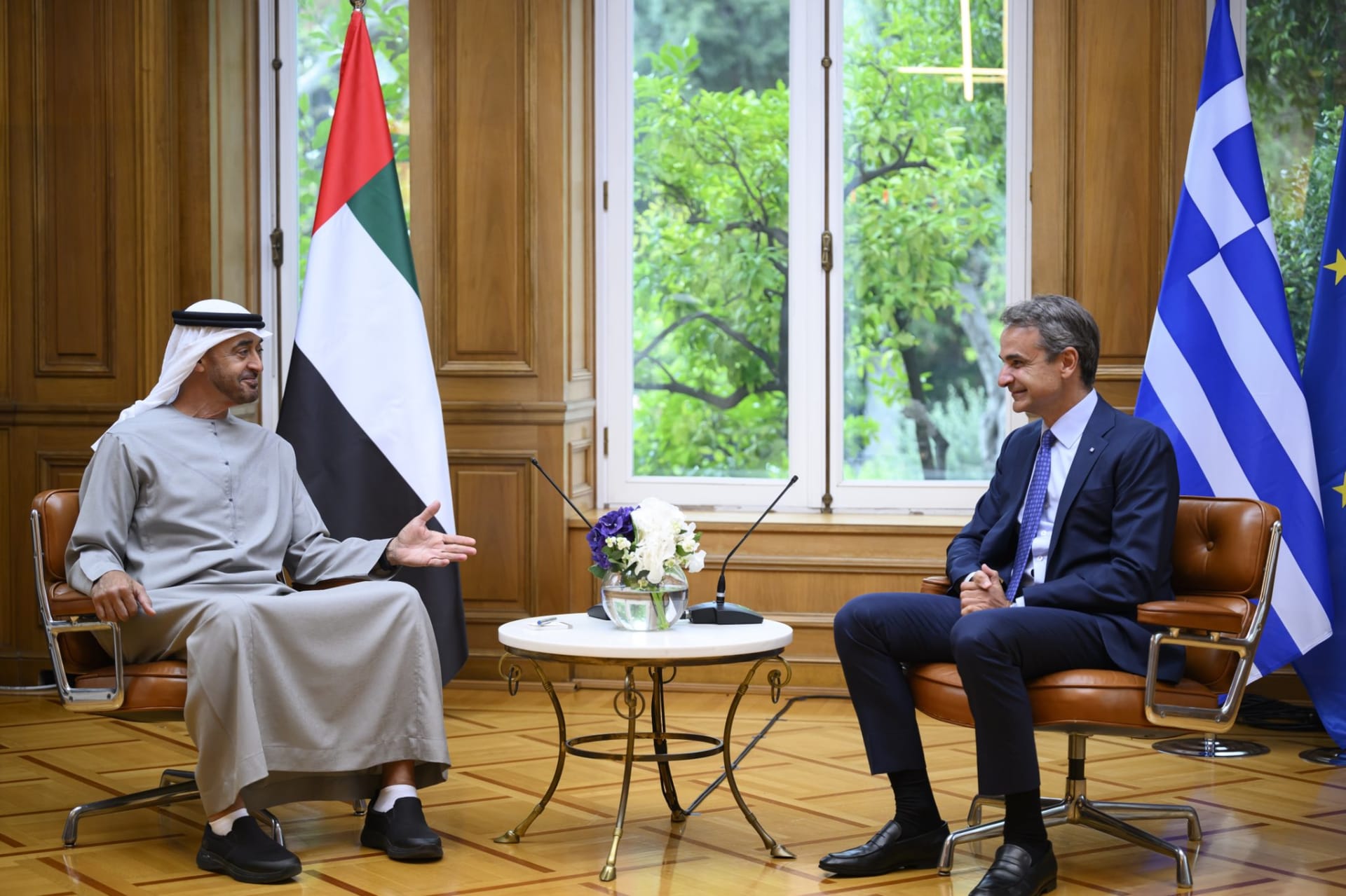 دولة الإمارات العربية المتحدة - الإمارات تعلن نيتها استثمار 15 مليار يورو إضافية في اليونان