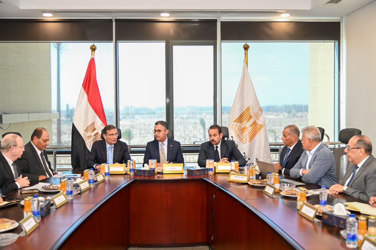 وزارة التموين والتجارة الداخلية - التموين تدرس تحديد أسعار الدقيق الفينو والسياحي بالتعاون مع الغرفة التجارية