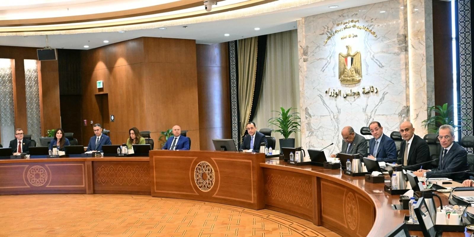 اللجنة العليا لشئون المشاركة - الحكومة توافق على طرح مشروعات شراكة مع القطاع الخاص في المياه والكهرباء