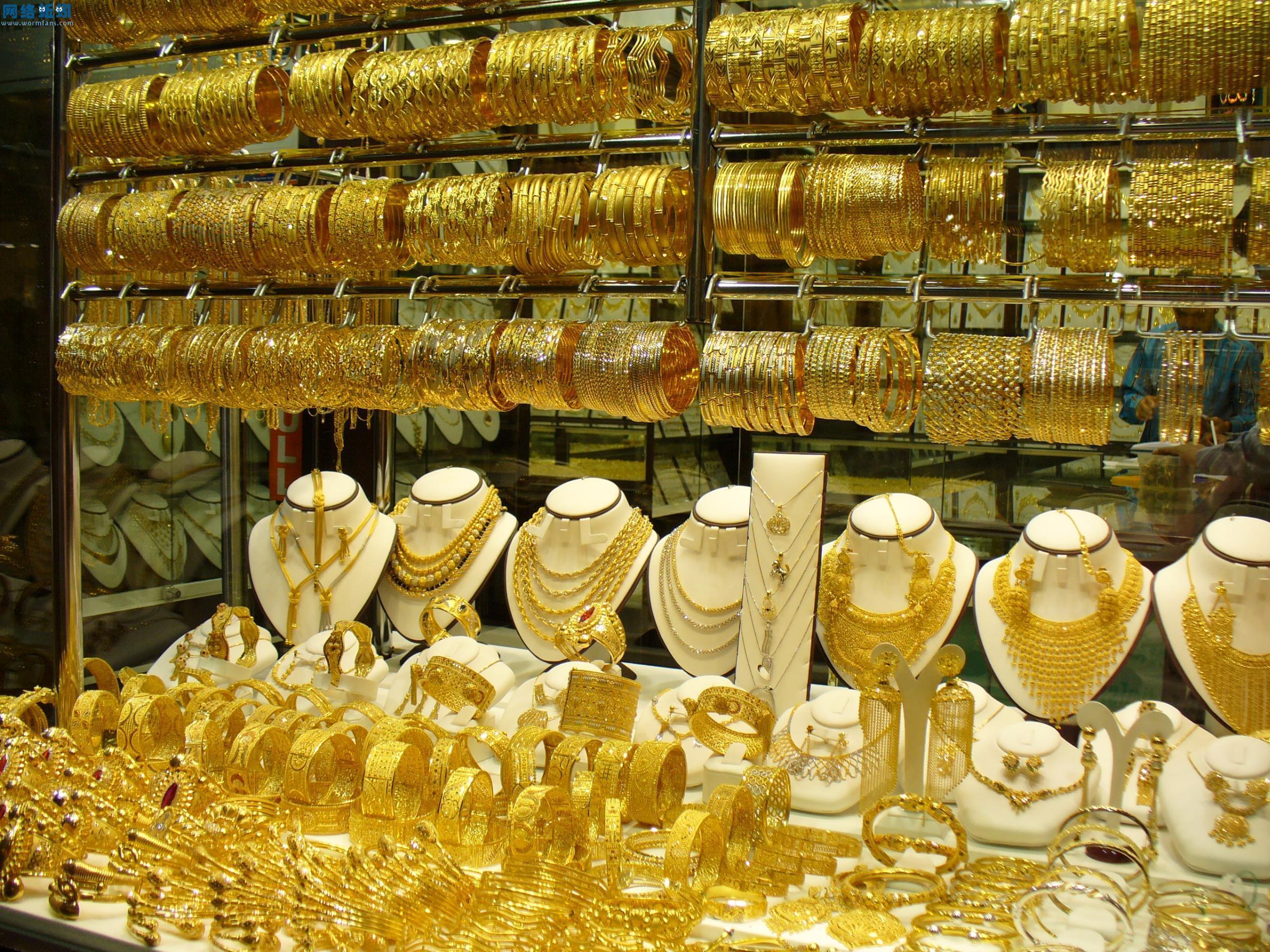 سعر أونصة الذهب - أسعار الذهب اليوم.. الأونصة ترتفع إلى 4023 دولارًا وعيار 21 يسجل 6300 جنيه في مصر