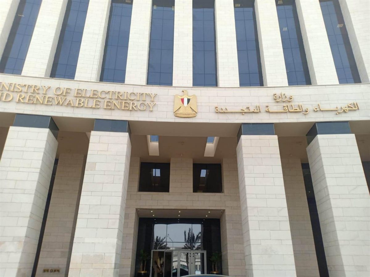 وزارة الكهرباء والطاقة المتجددة - الكهرباء تجمد وقف شحن العدادات الكودية القديمة بعد جدل بين المواطنين