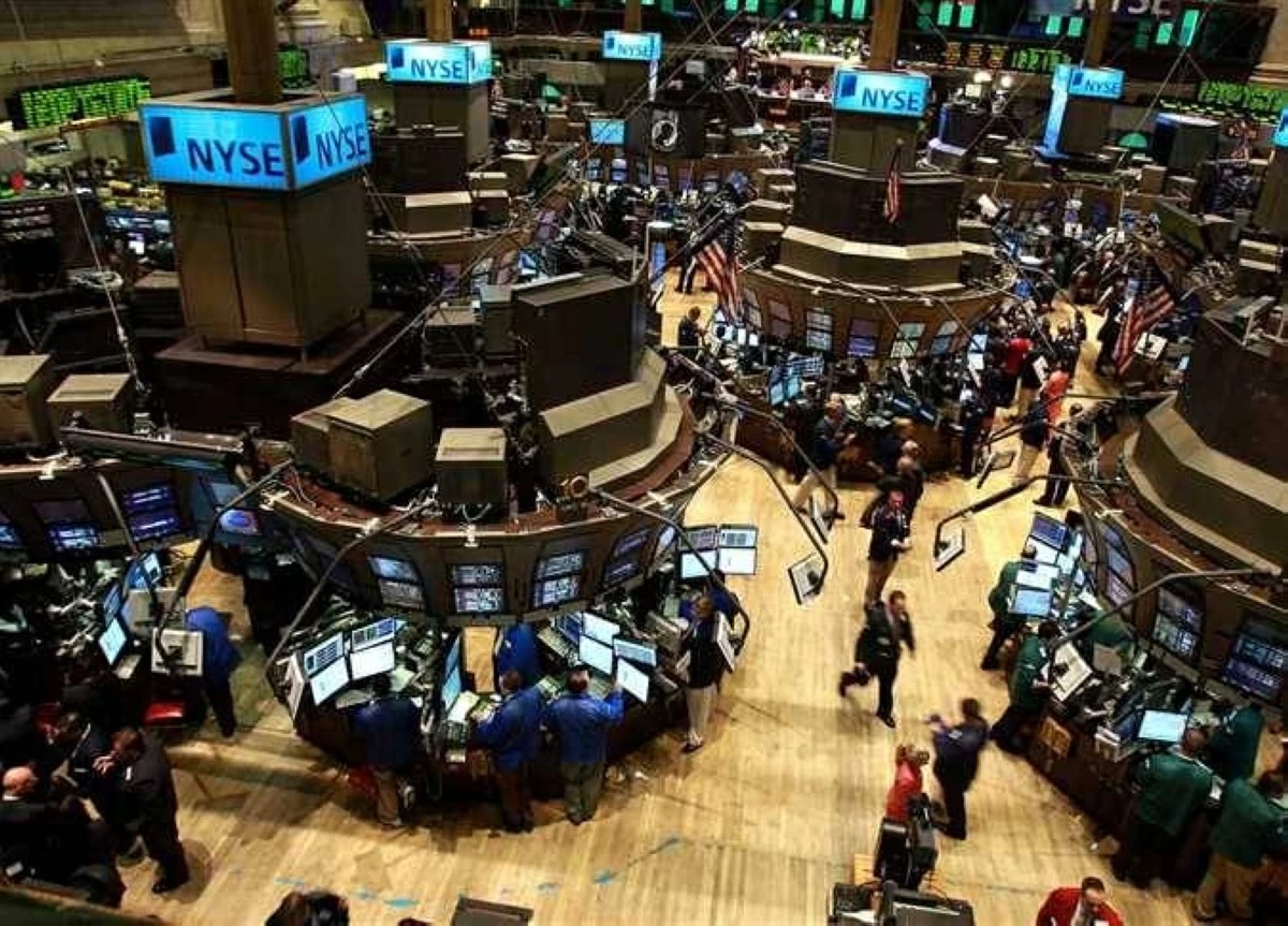 سعر أونصة الذهب - أسعار الذهب اليوم.. تراجع الأونصة عالميًا إلى 3,898.90 دولار
