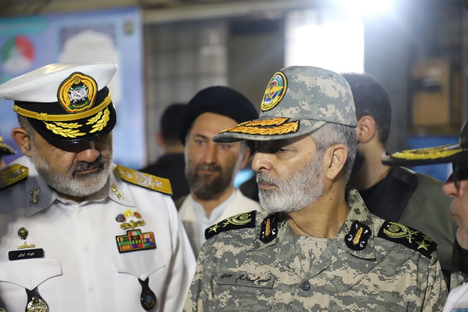 منشآت جديدة - رئيس أركان الجيش الإيراني: منشآت جديدة للعدو أضيفت إلى بنك الأهداف بأوامر المرشد